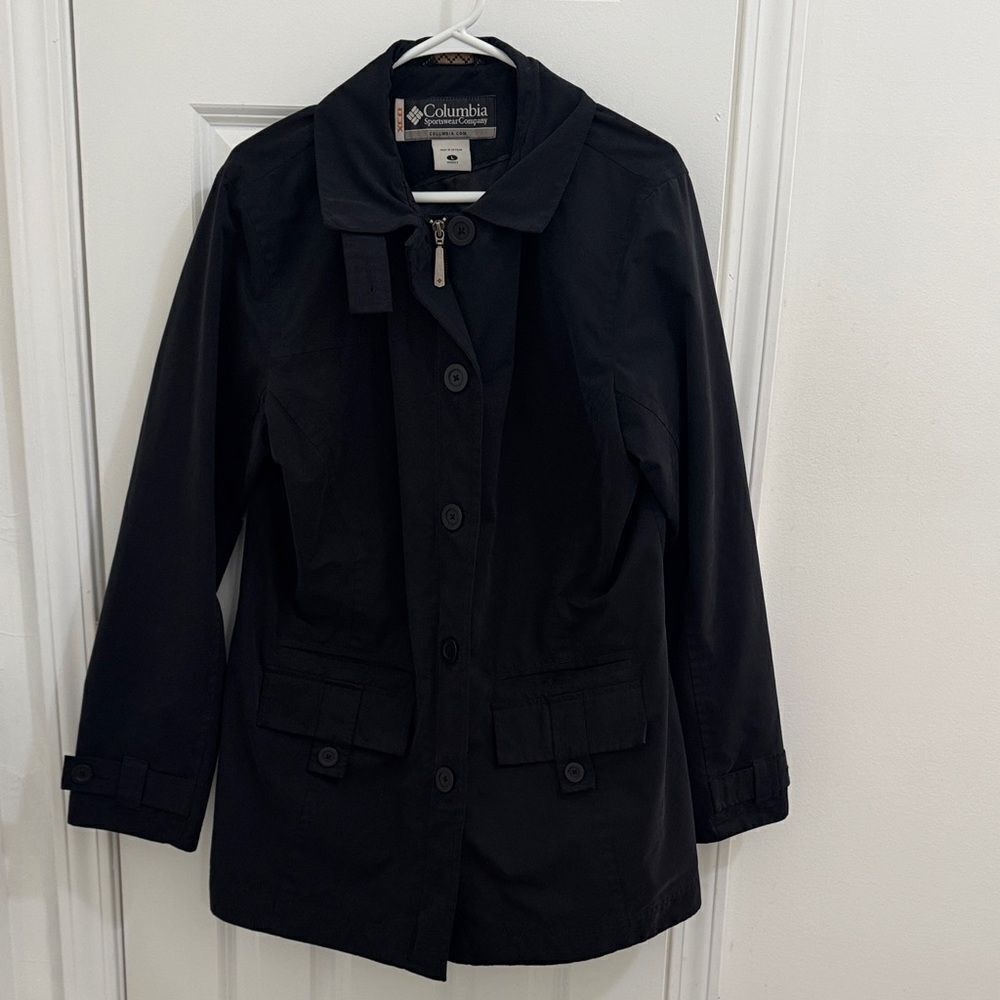 Columbia Women's Black Trench Coat .Size Large